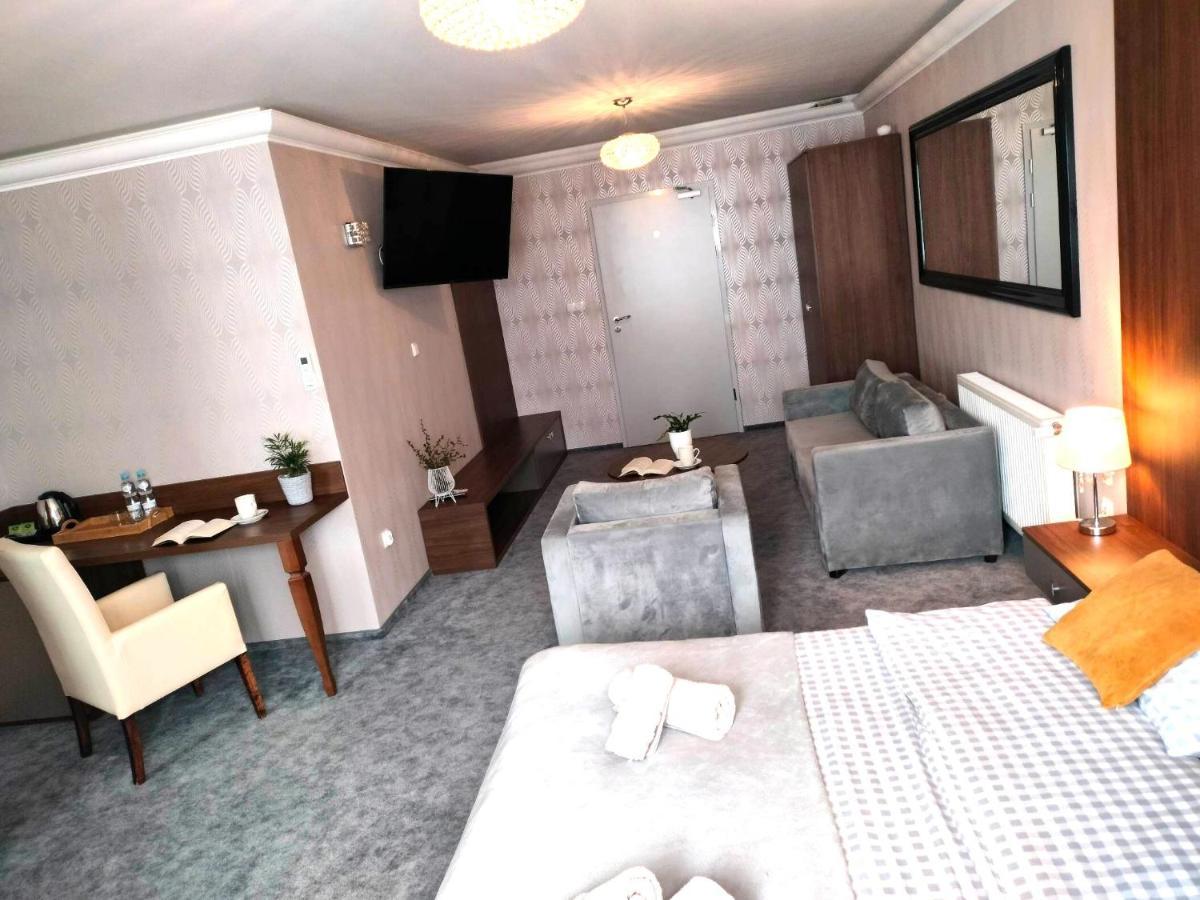 Bed and Breakfast Gosciniec Nad Sawa Handzlowka Exterior foto